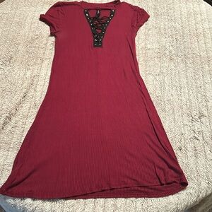 Maroon, super cute thin sundress with a black tied looking Neckline goes 2 knees